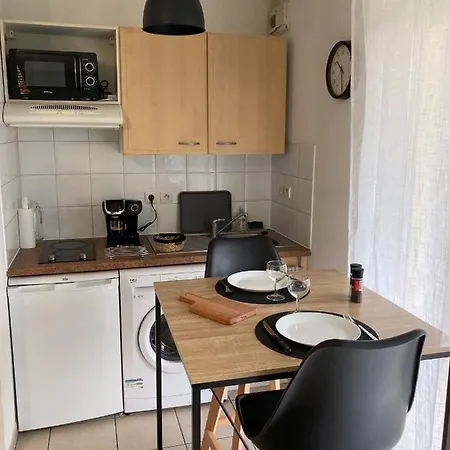 Studio Calme Dans Une Belle Residence Avec Piscine • Parking • Wifi Toulouse Exterior photo