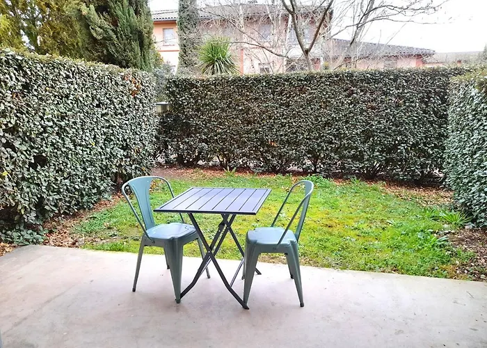 Studio Calme Dans Une Belle Residence Avec Piscine • Parking • Wifi